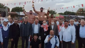 Turgutlu Yağlı Güreşleri’nde başpehlivan İsmail Koç oldu