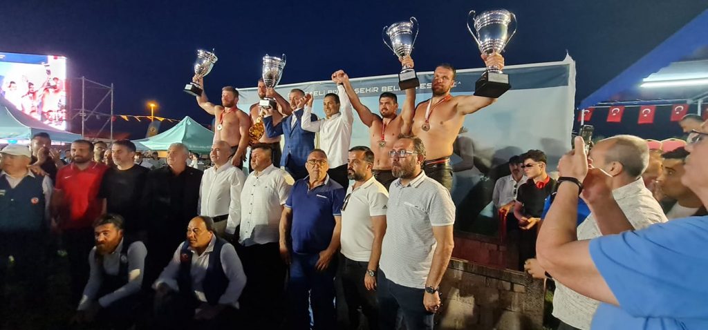 Başpehlivan Nedim Gürel oldu